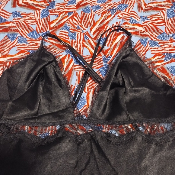 Victoria Secret Elegant Black Lace Trim Short Nightgown - Picture 9 of 13